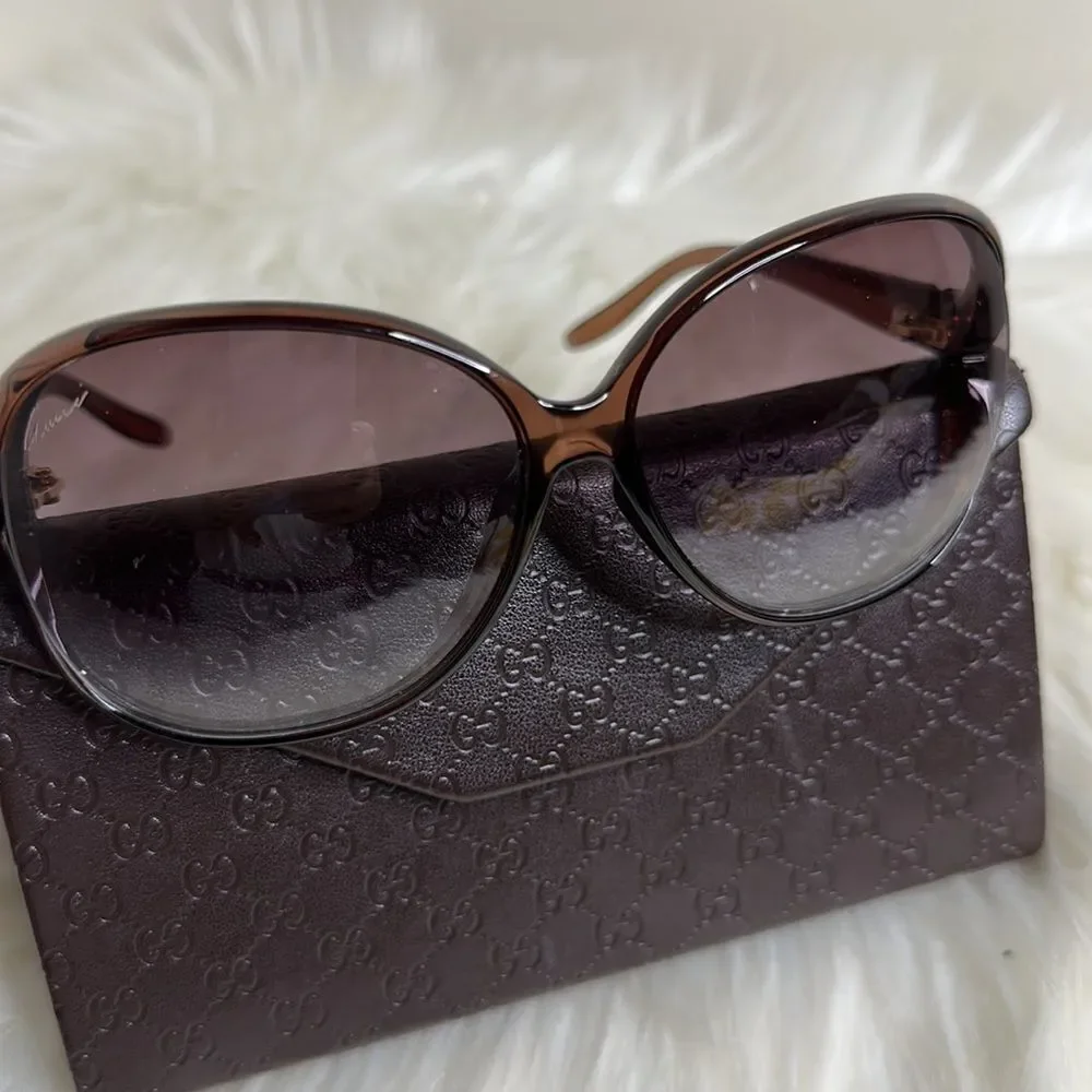 💯Authentic Gucci sunglasses-with box🍀